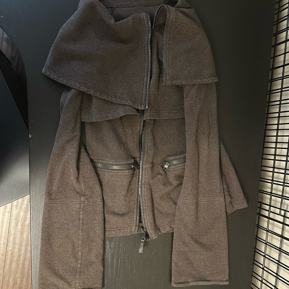 Jacket - Picture 2 of 5